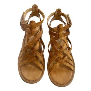 BearPaw Women's Prominence Brown Strappy Sandals Comfort Shoe Neutral Sz 7